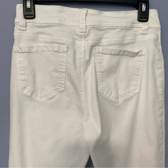 Buffalo David Bitton Brigette wide leg crop pants in a soft white shade. Sz 4/27 - Picture 6 of 11